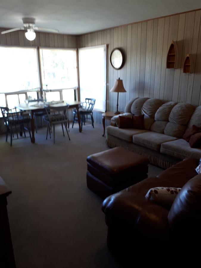 Chalkley'S Sandy Bay Cottage Resort Nipissing Beach Kültér fotó